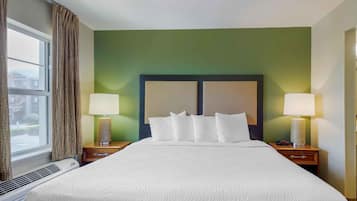 Pillowtop beds, desk, iron/ironing board, free WiFi