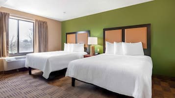 Pillowtop beds, desk, iron/ironing board, free WiFi