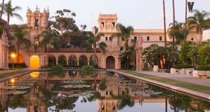 Old Town Western Inn & Suites