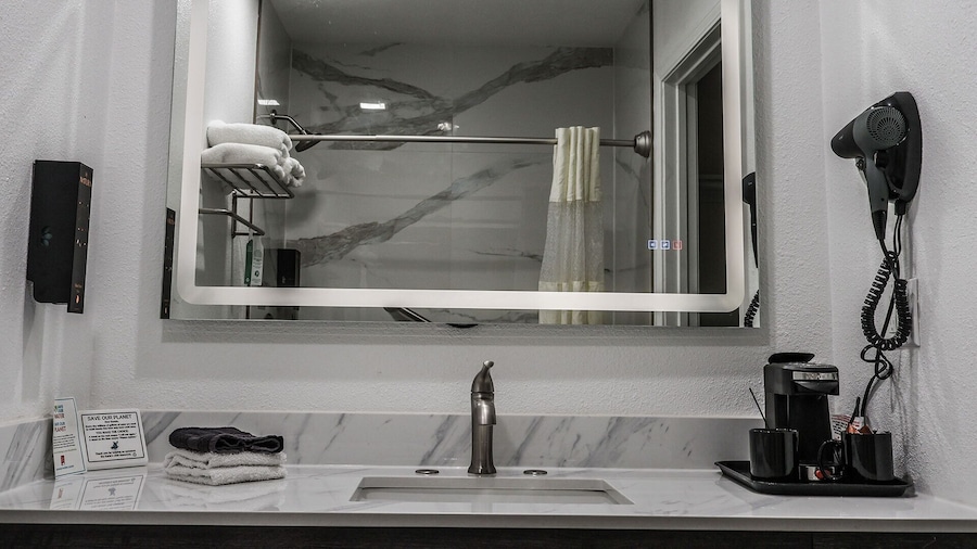 Old Town Western Inn & Suites