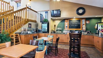 Petit déjeuner complet compris tous les jours