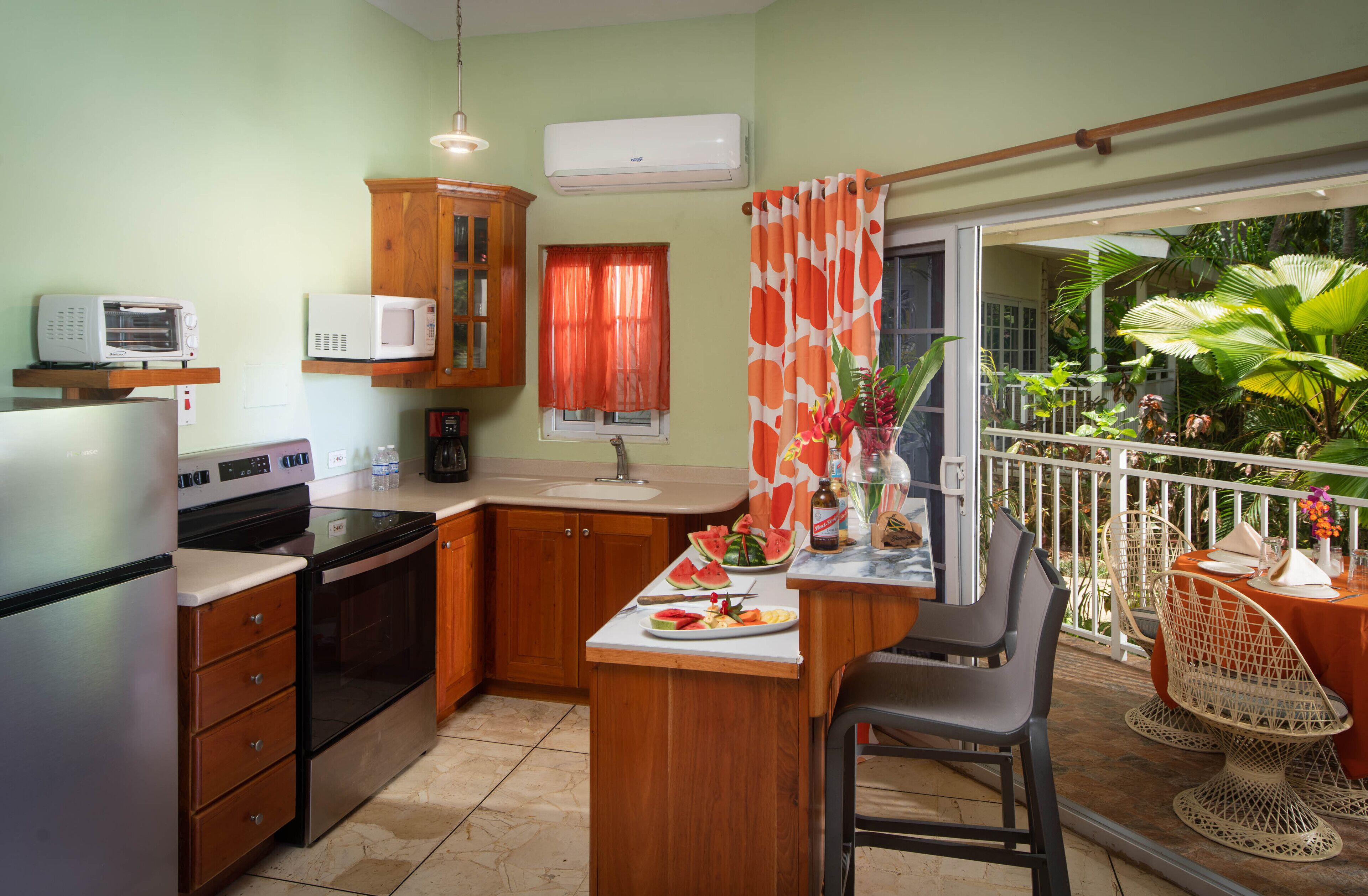 1 bedroom beachfront villas  | in-room safe, individually decorated, blackout curtains