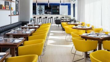 Daily full breakfast for a fee