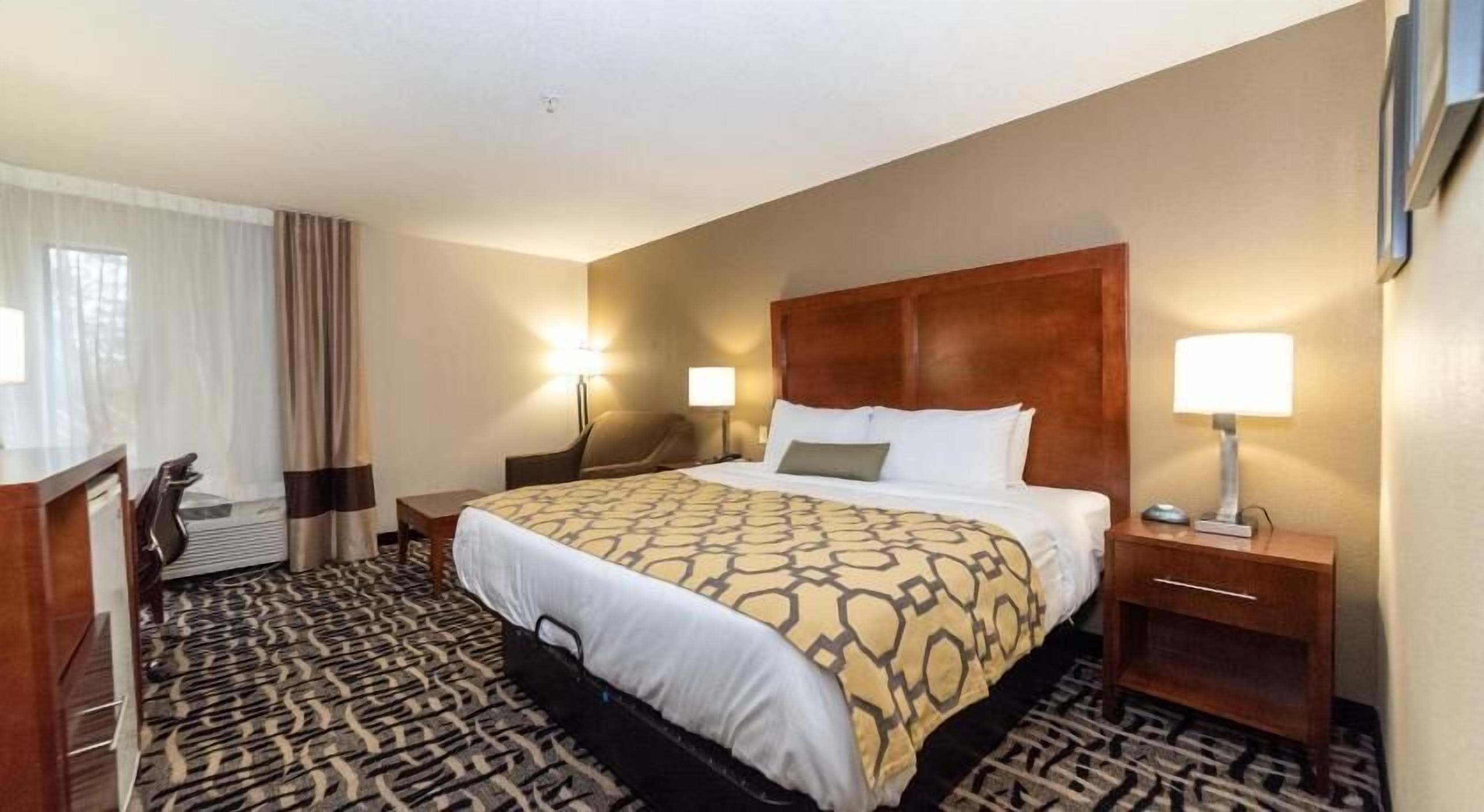 Egyptian cotton sheets, premium bedding, down comforters, pillowtop beds