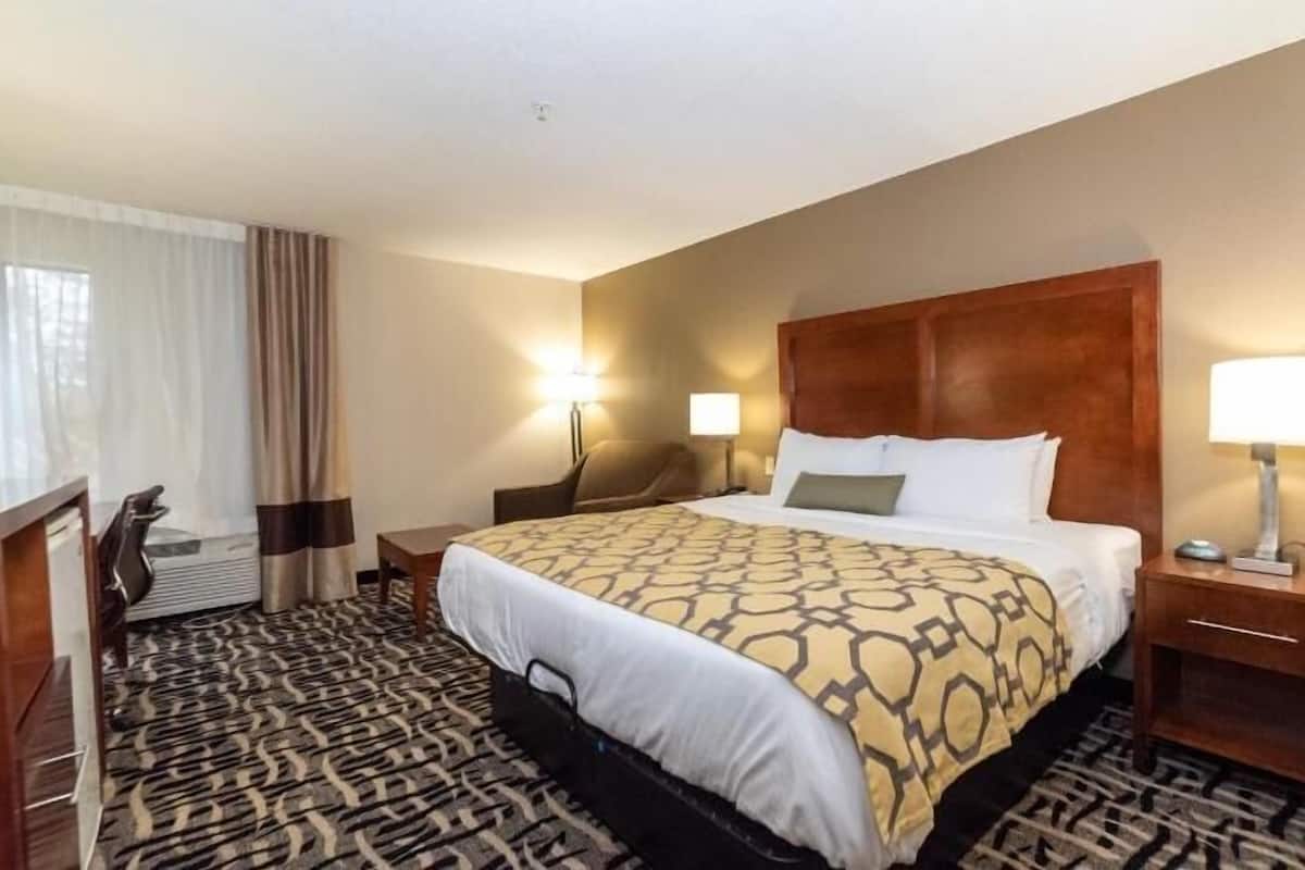 Egyptian cotton sheets, premium bedding, down comforters, pillowtop beds