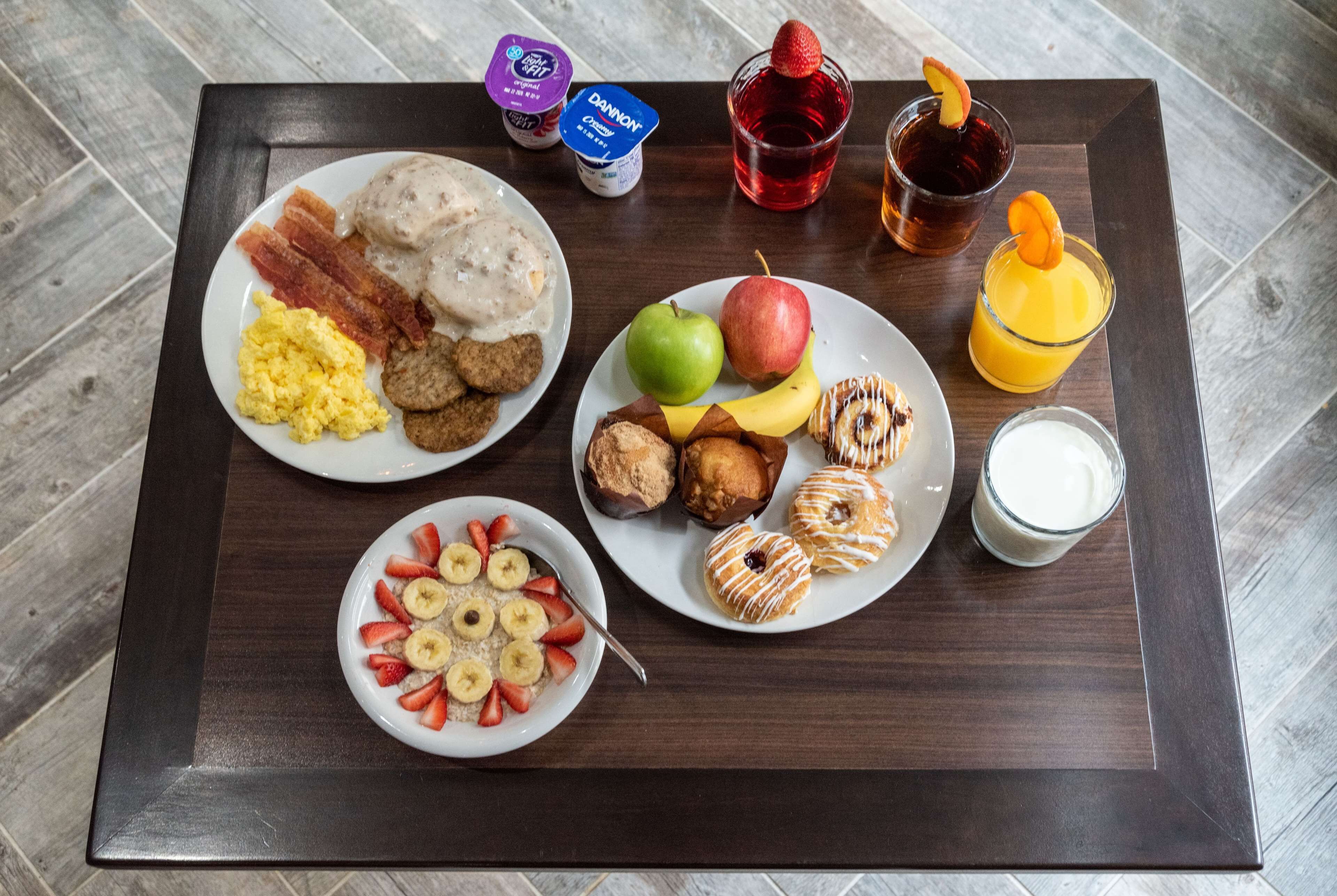 Desayuno de autoservicio incluido todos los días