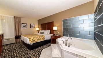 Studio Suite, 1 King Bed, Non Smoking | Egyptian cotton sheets, premium bedding, down comforters, pillowtop beds