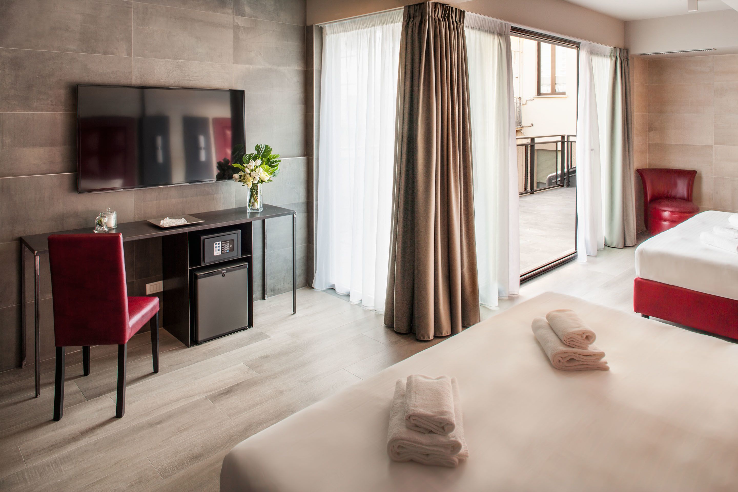 down duvets, minibar, in-room safe, desk