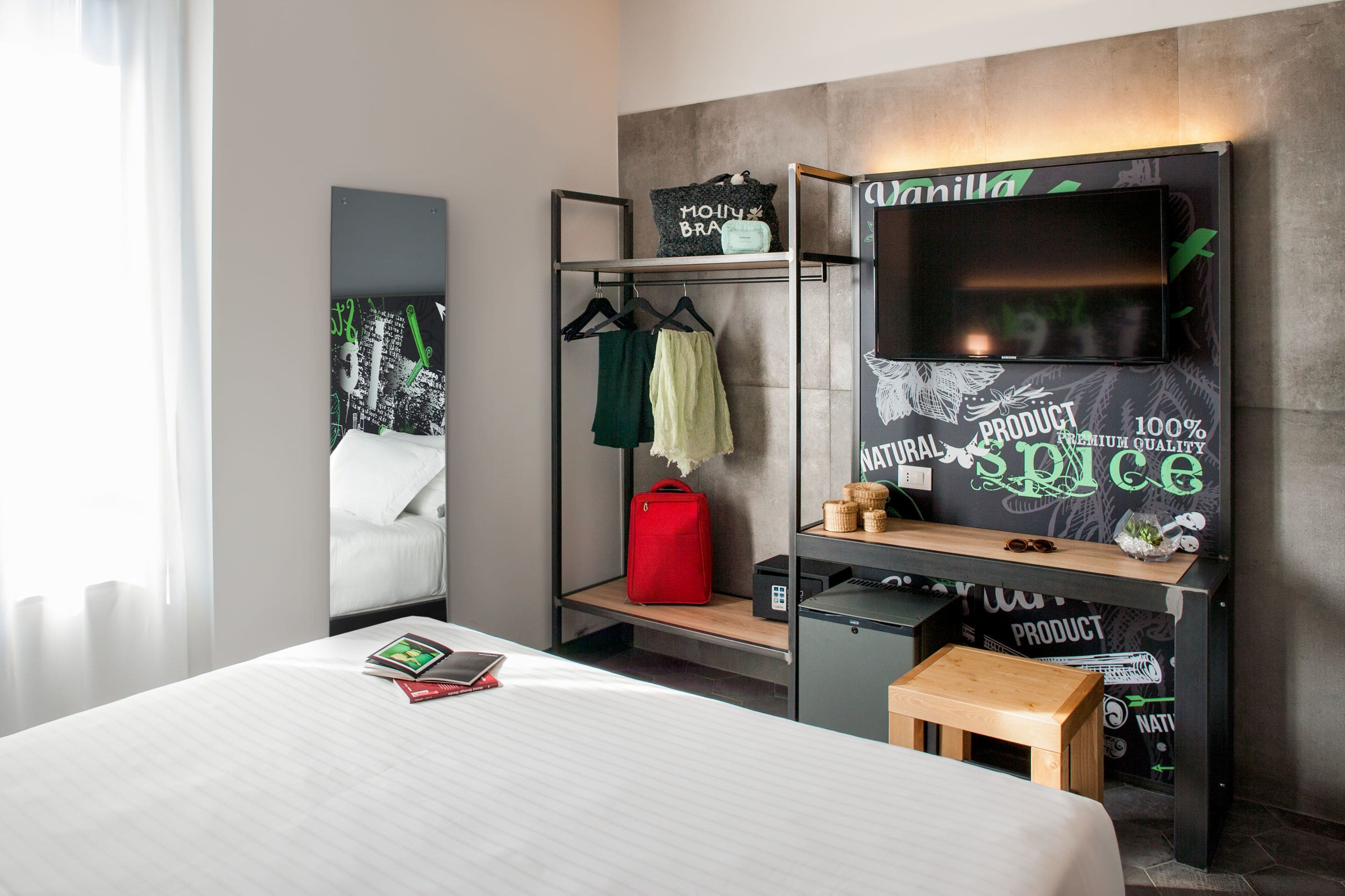 down duvets, minibar, in-room safe, desk