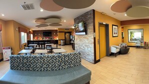 Reception - Best Western Plus Whitewater Inn (Harrison)