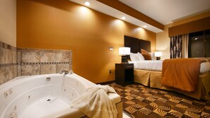 Premium bedding, pillowtop beds, desk, laptop workspace