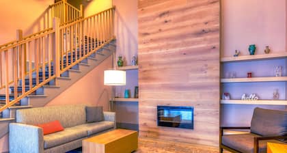 Country Inn & Suites by Radisson, Crystal Lake, IL