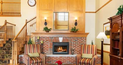 Country Inn & Suites by Radisson, Sycamore, IL