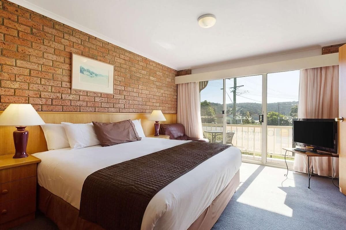 1 bedroom, desk, iron/ironing board, free WiFi