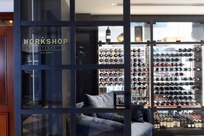 Breakfast, lunch, dinner and brunch served  - Powerhouse Hotel Tamworth by Rydges (Tamworth)