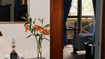 Suite, Jetted Tub (Heritage) | Living room | Flat-screen TV