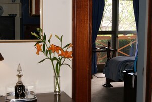 Suite, Jetted Tub (Heritage) | Living room | Flat-screen TV