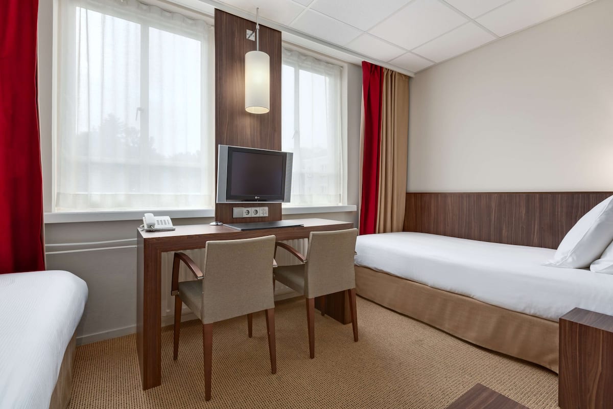 Minibar, in-room safe, desk, soundproofing
