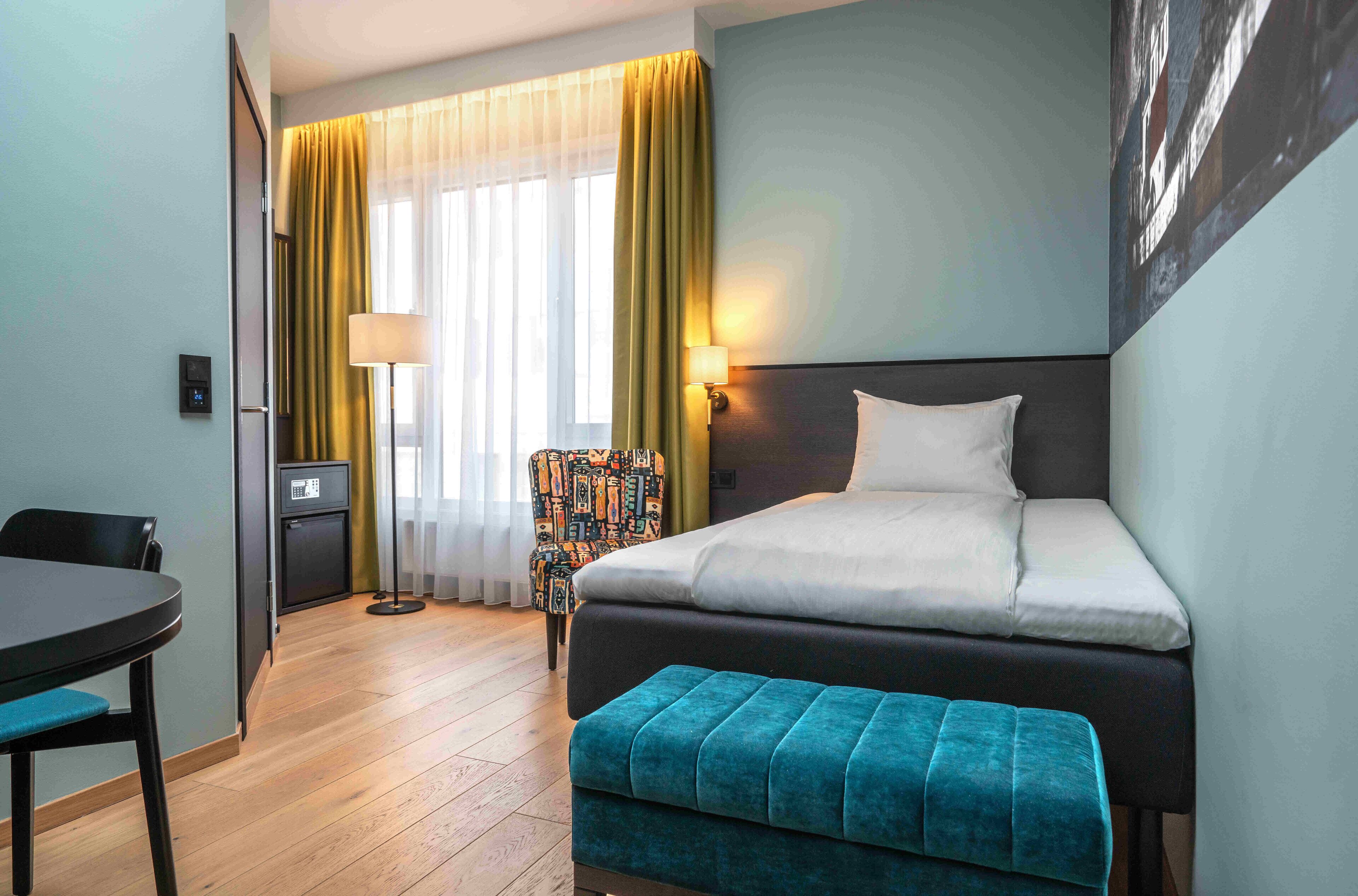 premium bedding, pillow-top beds, minibar, desk