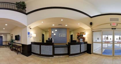 Holiday Inn Express & Suites Pekin (Peoria Area) by IHG