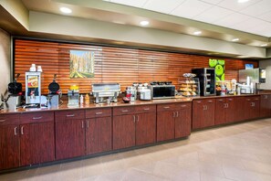 Free daily buffet breakfast 