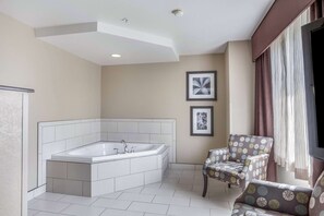 Deluxe Room, 1 King Bed, Non Smoking, Jetted Tub | 1 bedroom, premium bedding, desk, laptop workspace