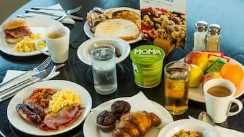 Free daily buffet breakfast