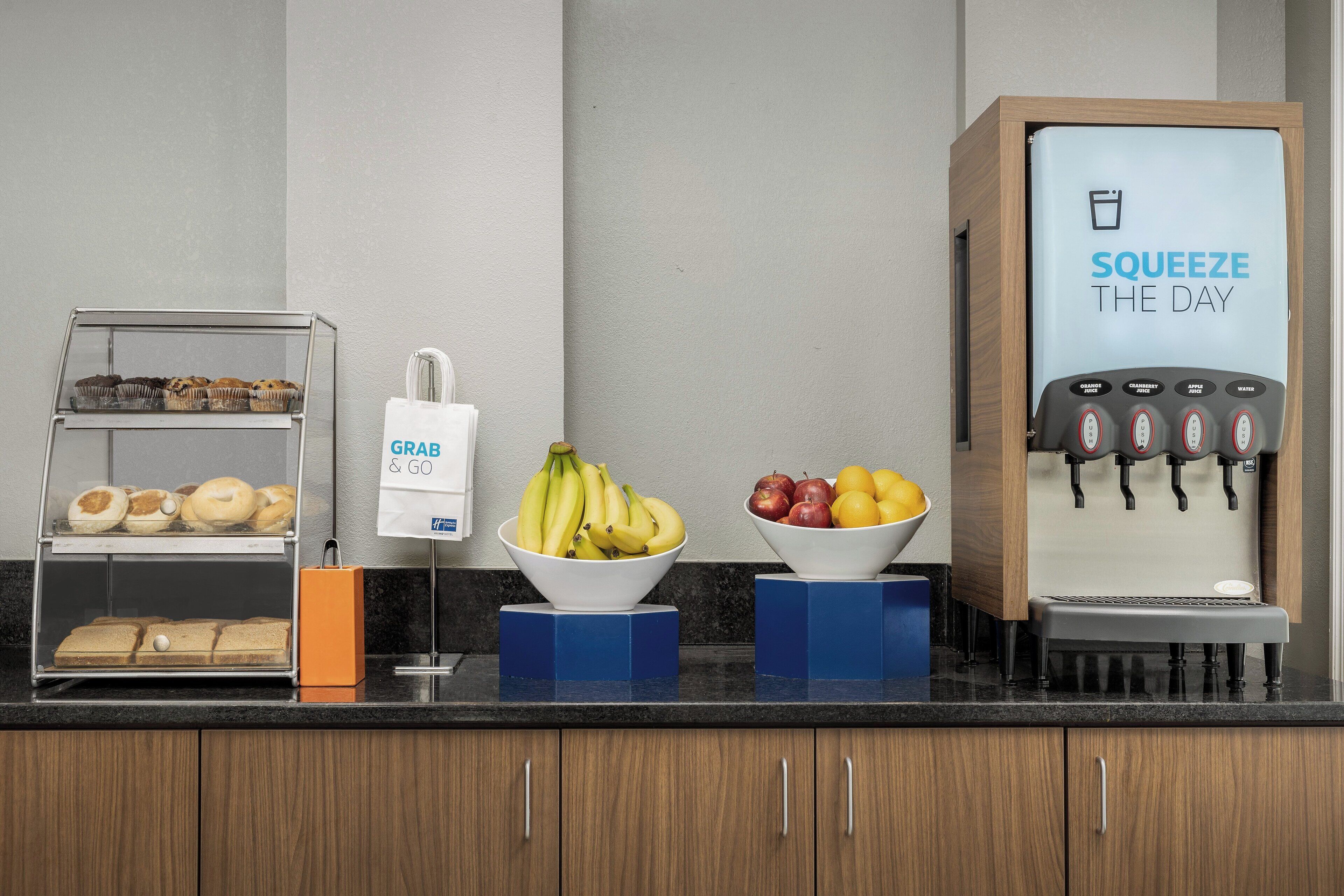 free buffet breakfast