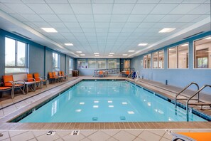 Una piscina cubierta