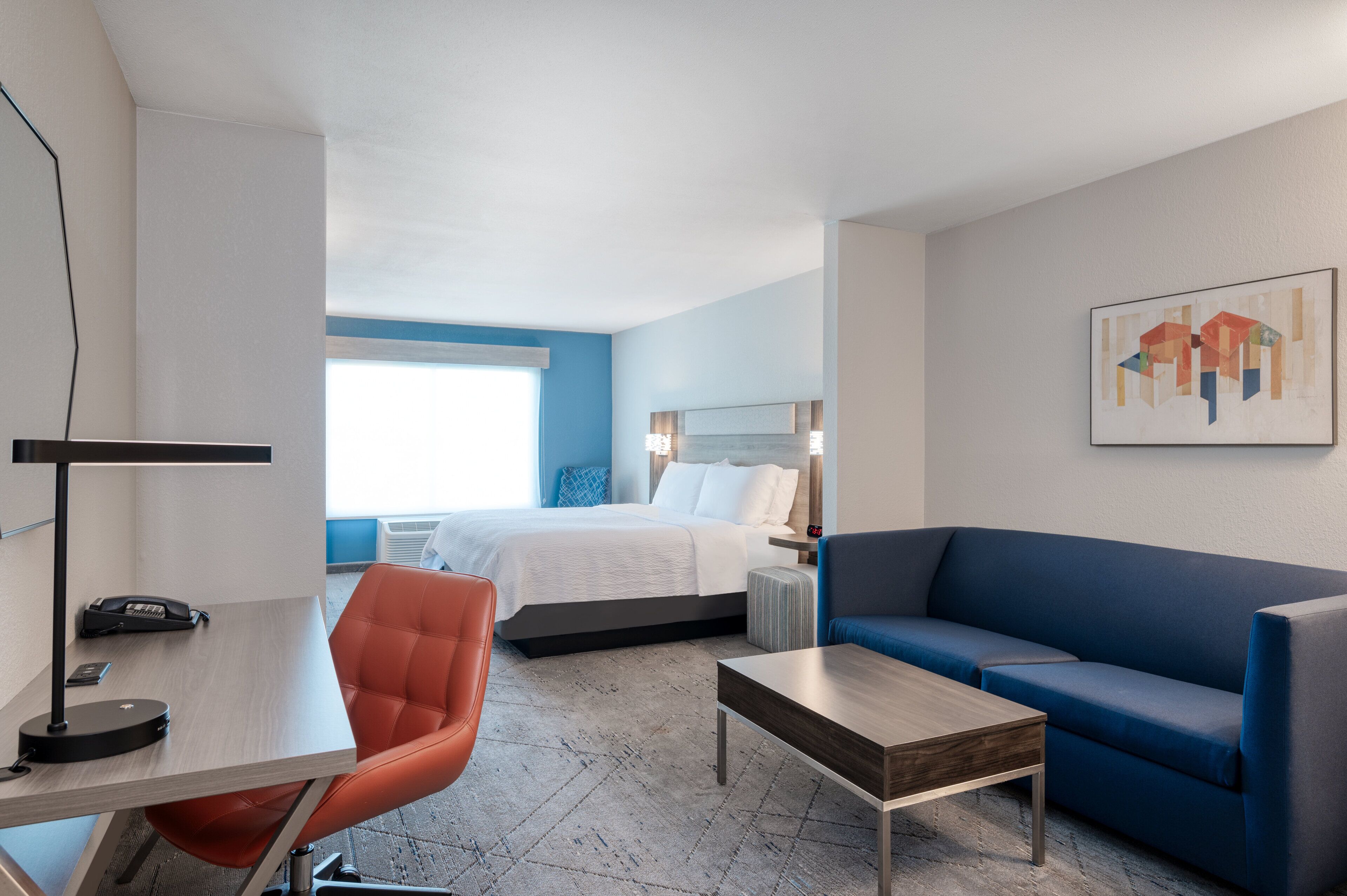 suite, 1 king bed, accessible (accessible tub) | 1 bedroom, desk, blackout curtains, iron/ironing board