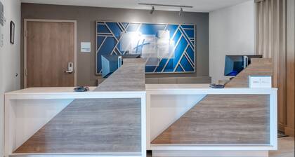 Holiday Inn Express Hotel & Suites Greenwood by IHG