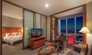 Suite | Premium bedding, down comforters, pillowtop beds, in-room safe