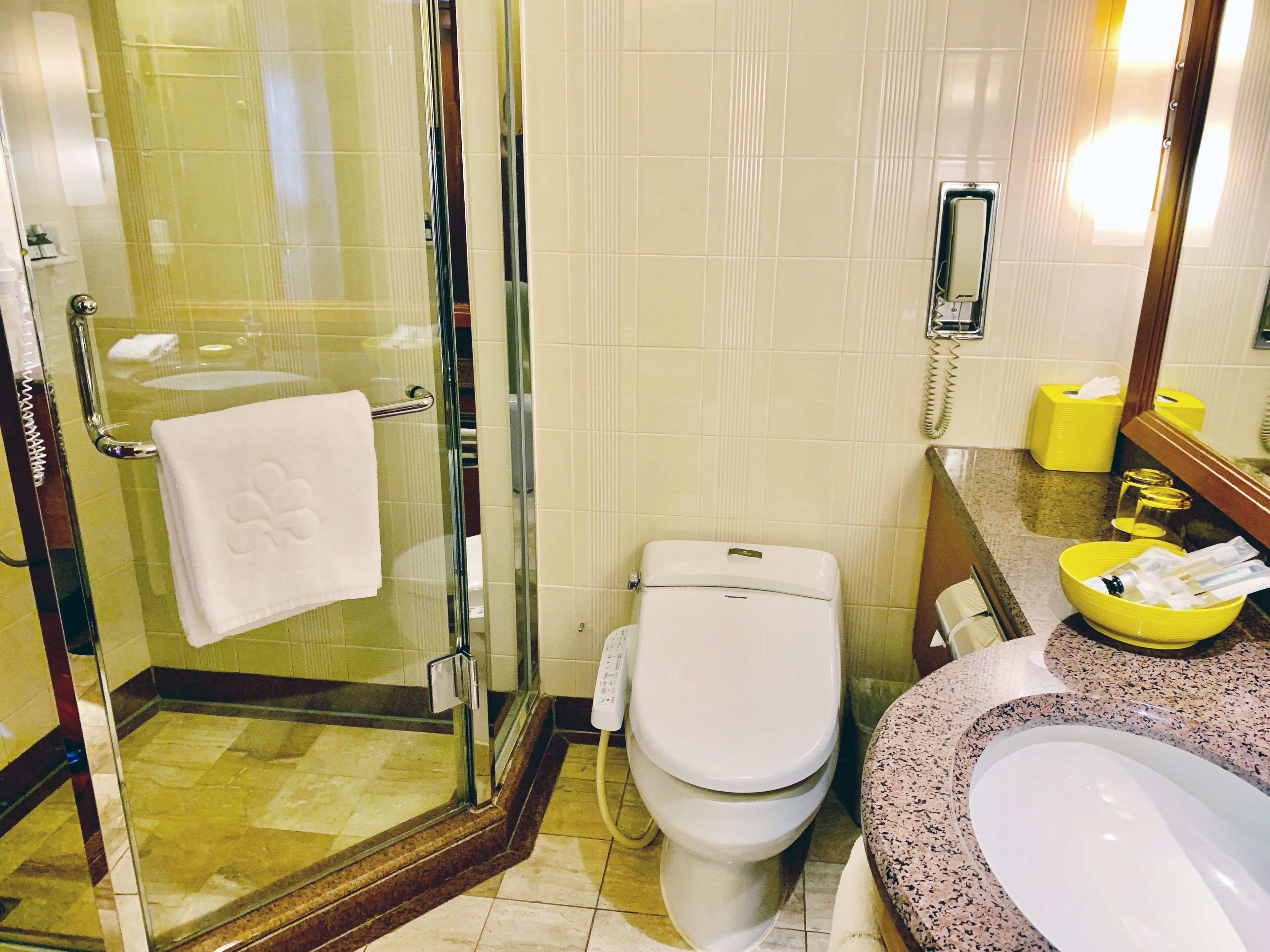 premium bedding, down duvets, pillow-top beds, in-room safe