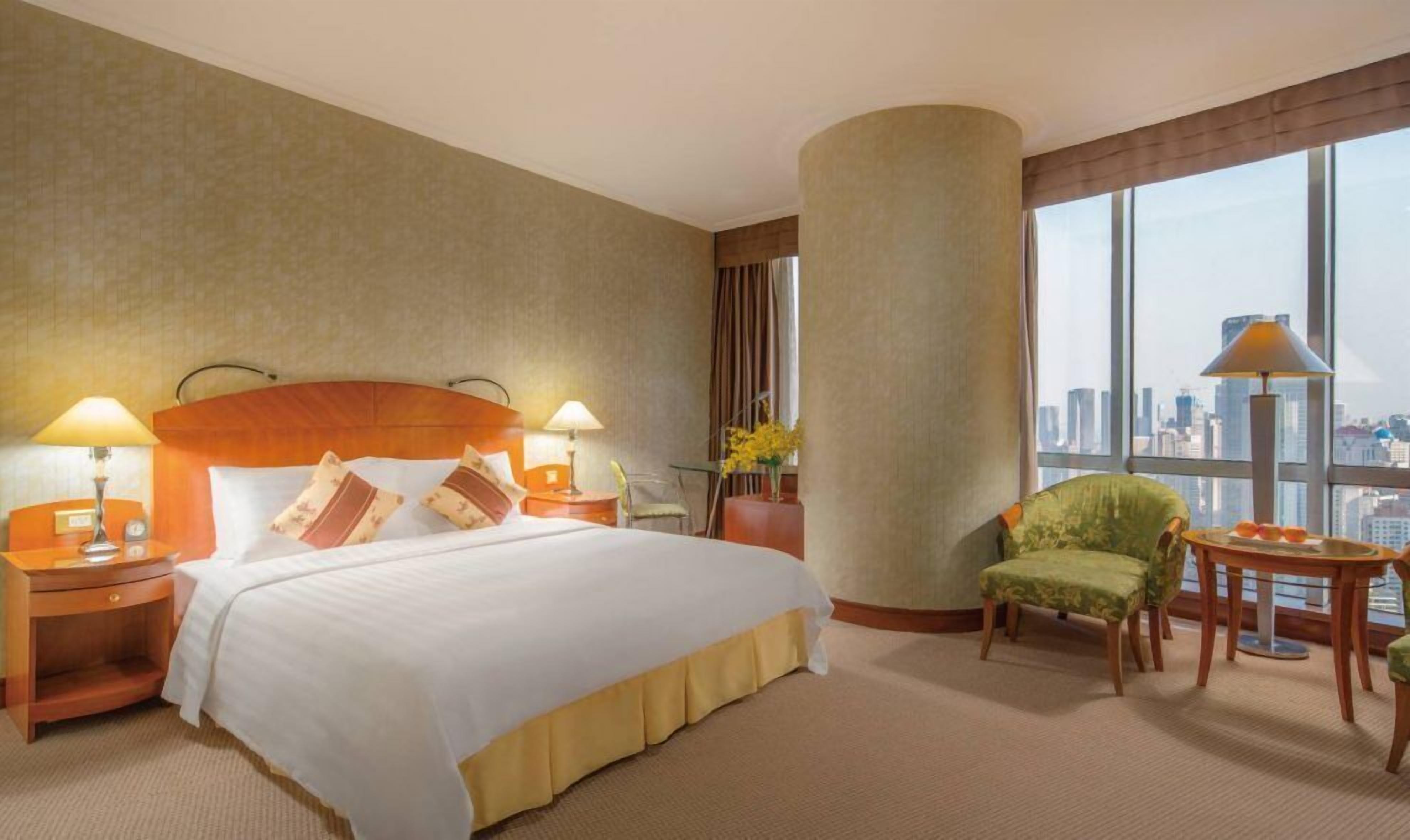 Premium bedding, down comforters, pillowtop beds, in-room safe