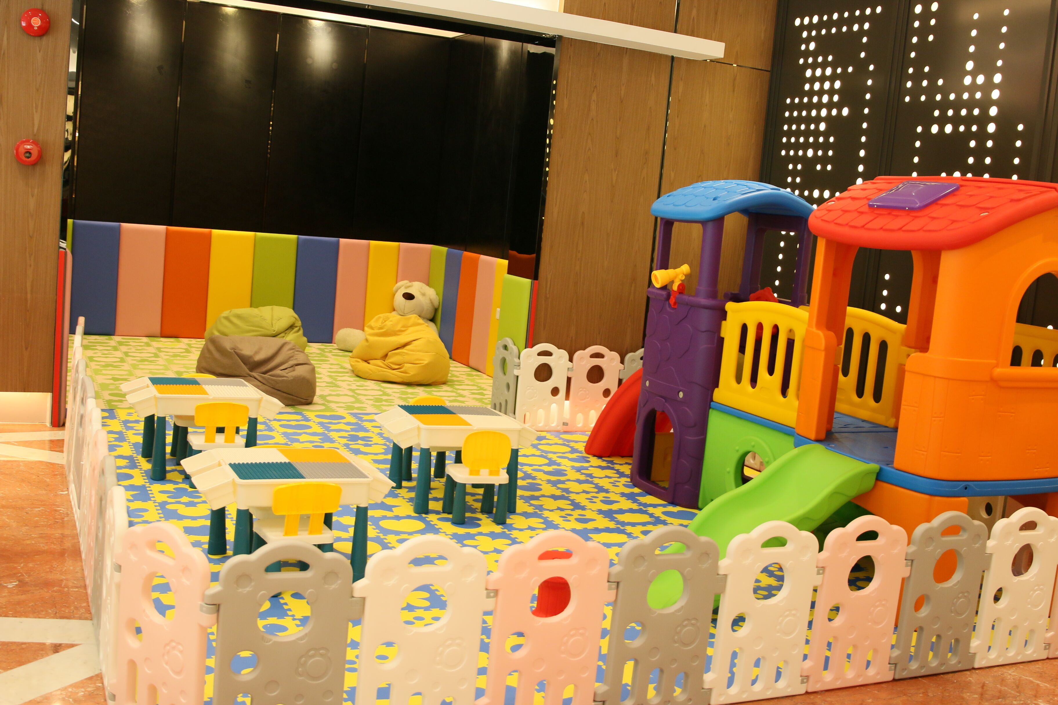 children’s play area – indoor