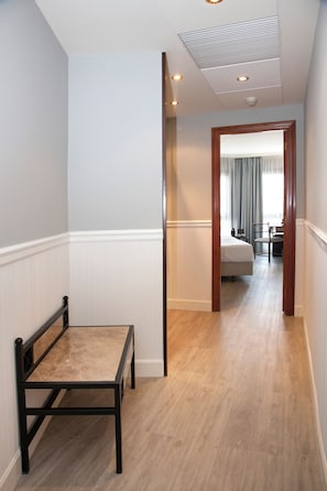 Business-Doppelzimmer, Mehrere Betten, eigenes Bad, Stadtblick