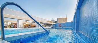 Hotel Mainake
