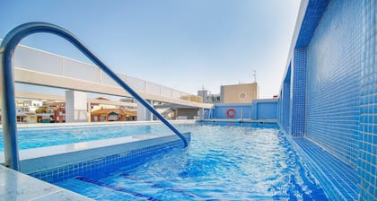 Hotel Mainake