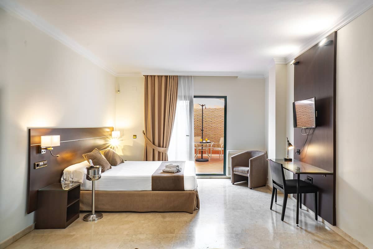 junior suite | in-room safe, desk, laptop workspace, free wifi