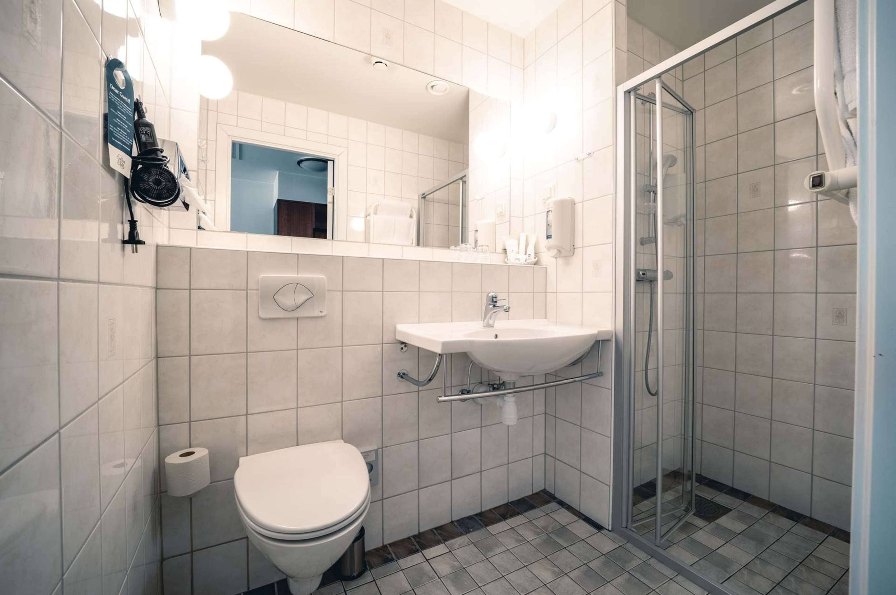 superior room, 2 single beds, non smoking | bathroom | shower, hair dryer, towels