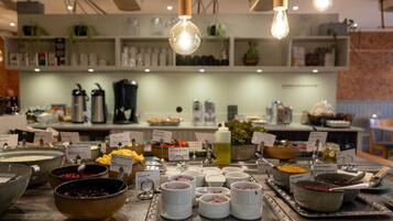 Gratis frukostbuffé varje dag