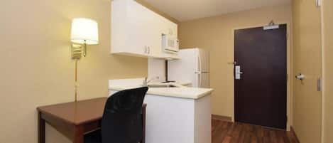 Desk, iron/ironing board, free WiFi, bed sheets