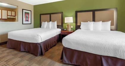 Studio 6 Corporate Extended Stay Chicago Lisle IL