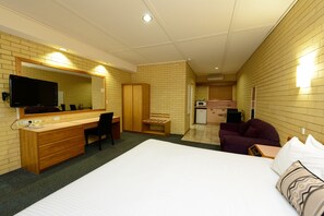 Executive Room, 1 King Bed