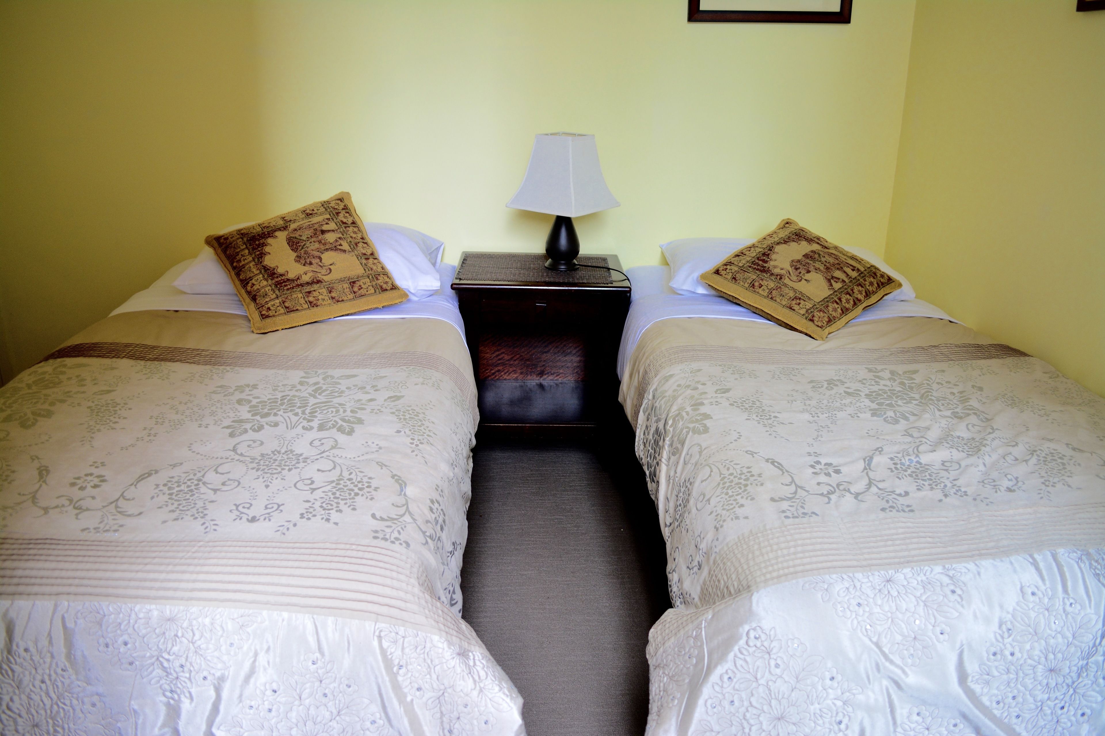 Knightsbridge Apartments — image 18