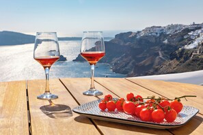 The Cook's Maisonette with Hot Tub & Caldera View | Blick vom Balkon