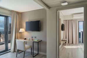 Premium bedding, down duvets, pillow-top beds, minibar