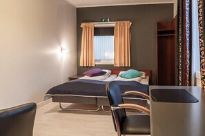 Schreibtisch, kostenloses WLAN, Bettwäsche