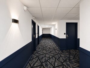Hallway - The Lake House Retreat (Angola)