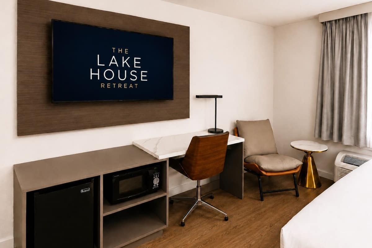 Premium bedding, pillow-top beds, in-room safe, desk